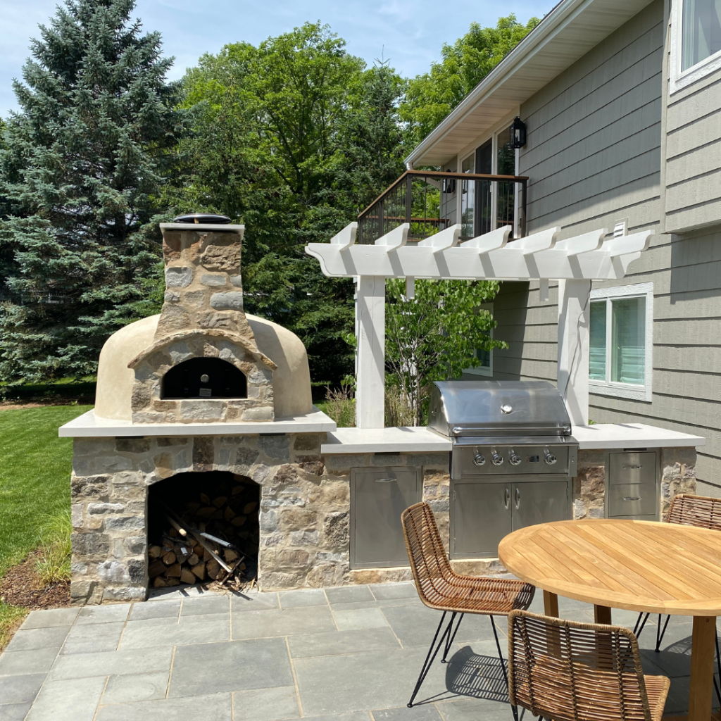 Outdoor Kitchens project example by Lillarians Contractor